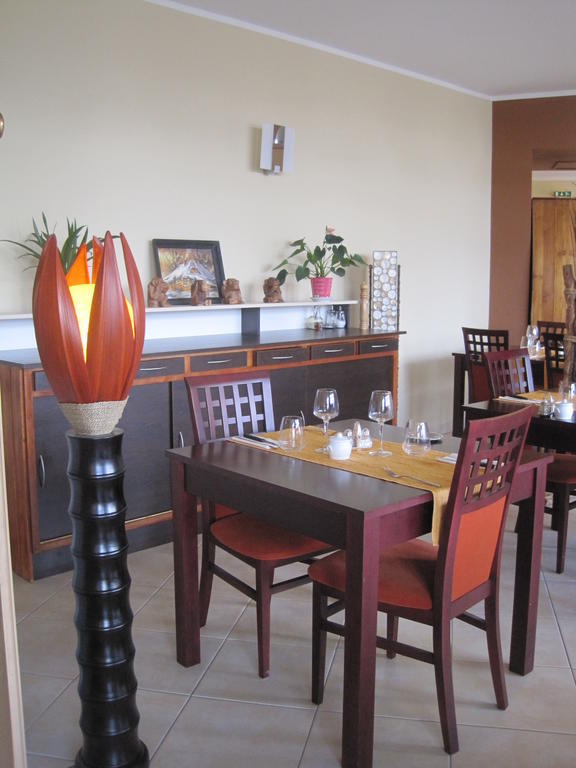 Hotel Restaurant Rive Gauche Bessines-sur-Gartempe Exterior foto